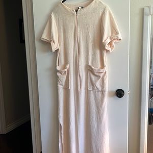 Terrycloth peach/light pink robe, Medium